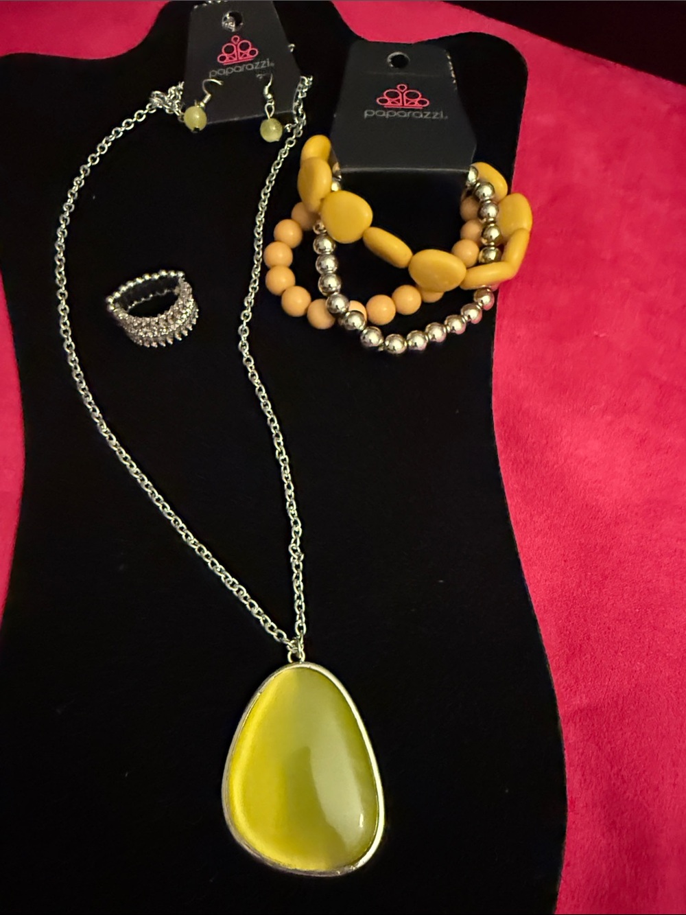 paparazzi Yellow Teardrop Pendant Necklace with Coordinating Bracelet Set